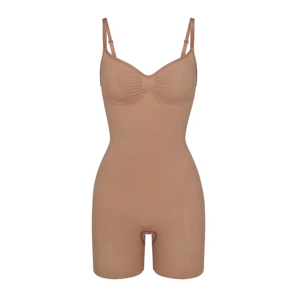 SKIMS Seamless Sculpt MID THIGH BODYSUIT | Color- Sienna | NEW!!!!🤎 - Picture 2 of 9